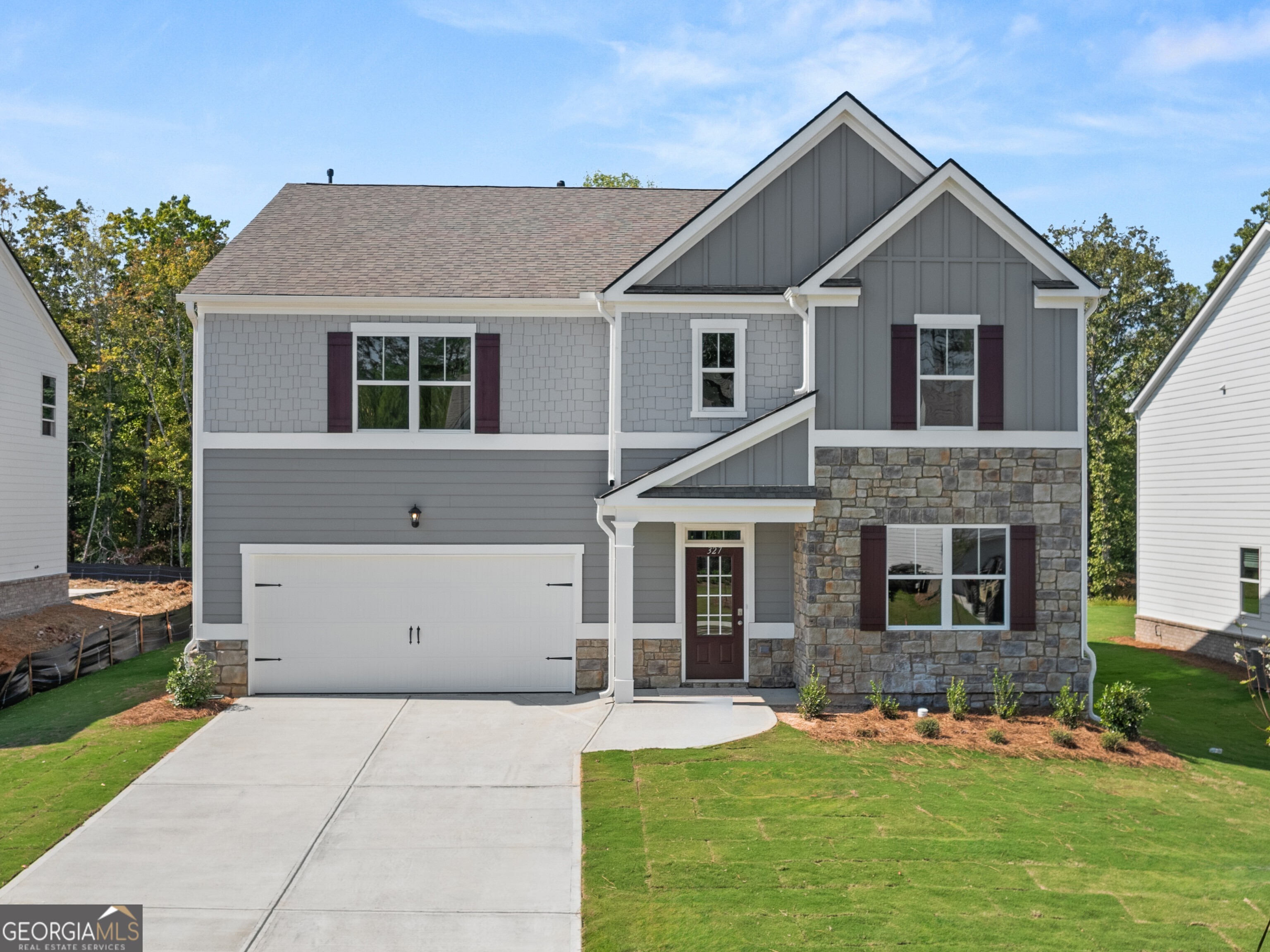121 Landsdowne WAY