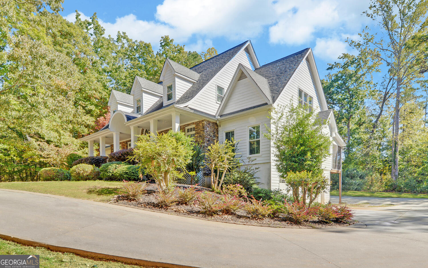 715 Cross Creek DR