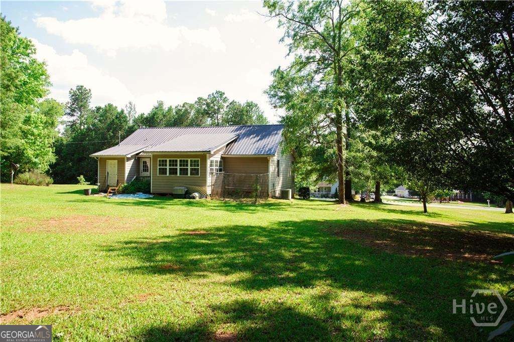 64 Post Oak CIR