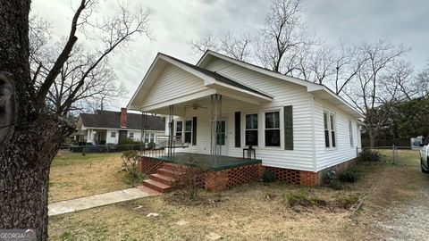 A home in Thomaston