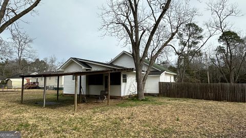 A home in Thomaston