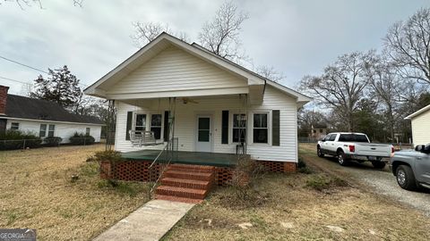 A home in Thomaston