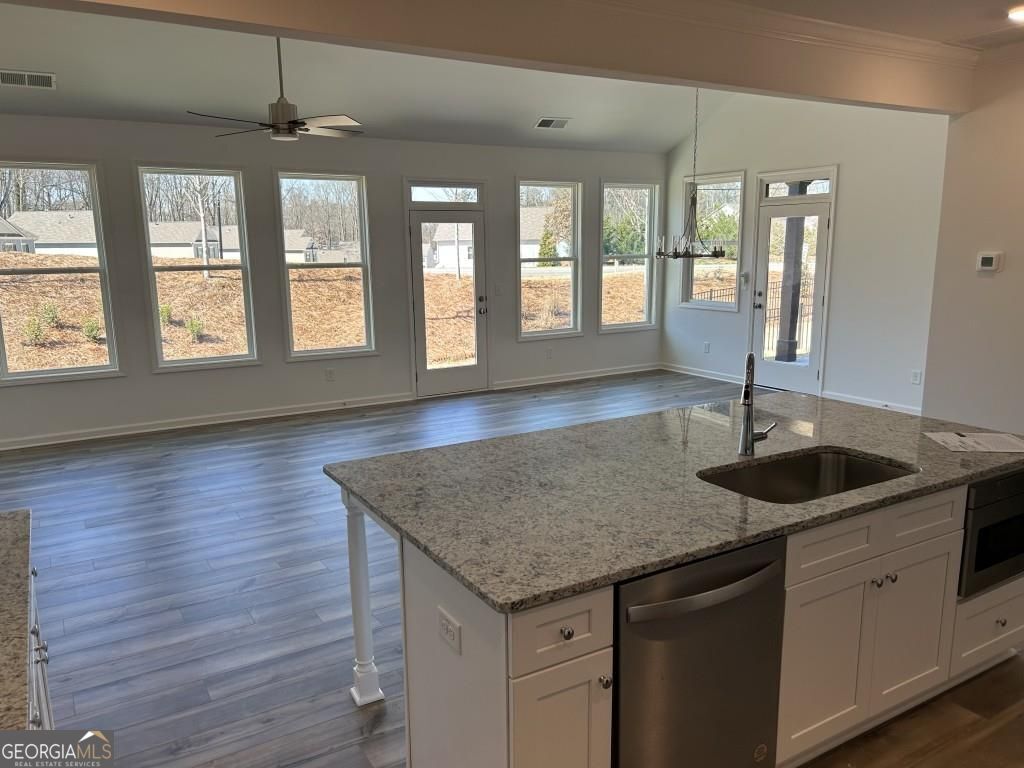 214 Saratoga DR