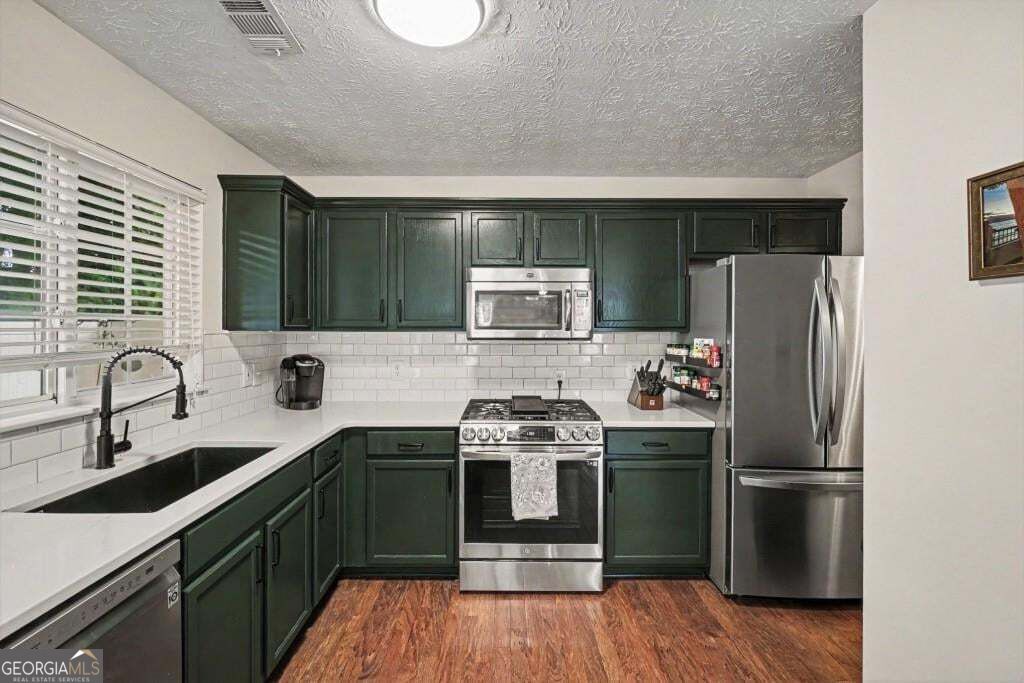 321 Windcroft LN