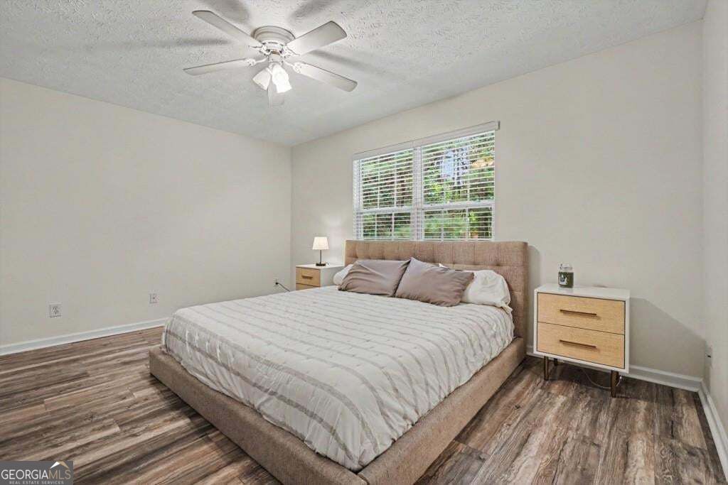 321 Windcroft LN