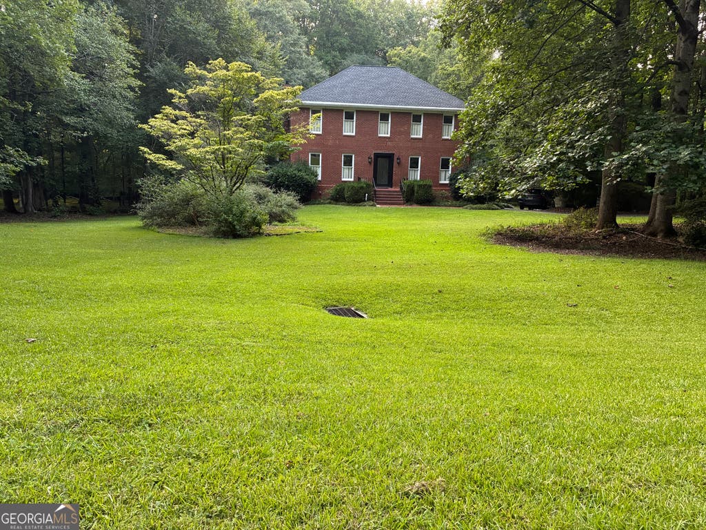 Photo of 110 Regal Oak Ct, Tyrone, GA 30290 (MLS # 10817039)