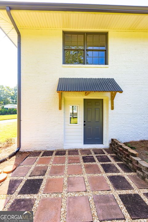 A home in Thomaston