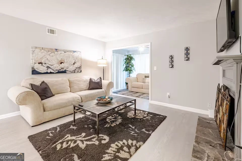1312 Brockett Place
