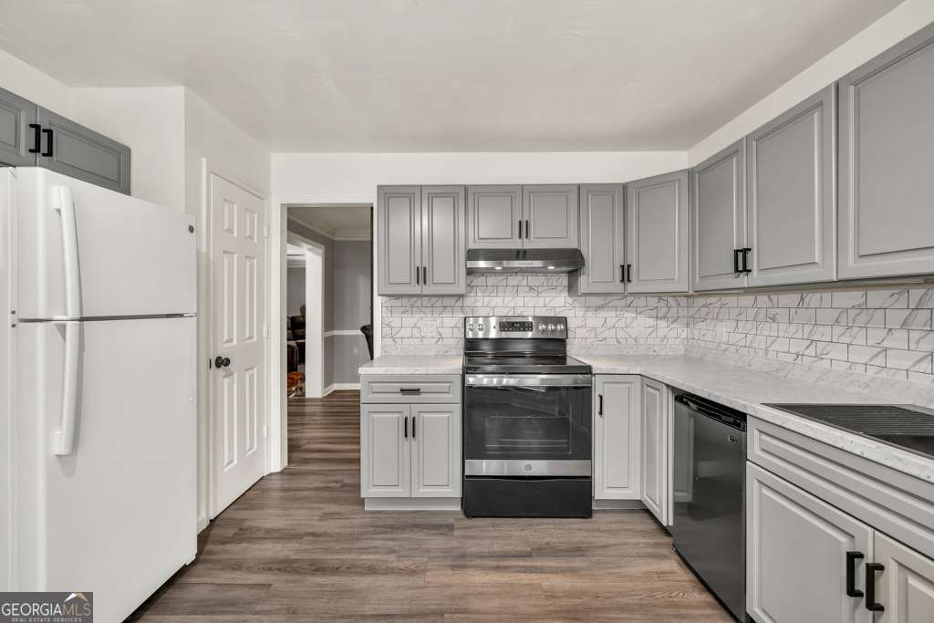 3910 Meeting ST