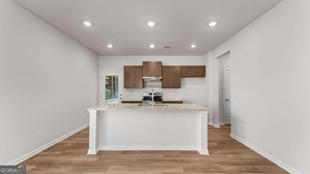 330 Cedar Hill DR 71