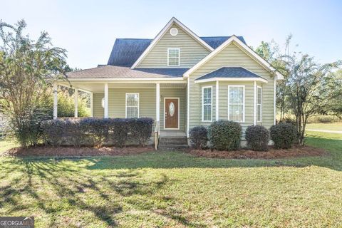 119 William D ST Cochran GA 31014