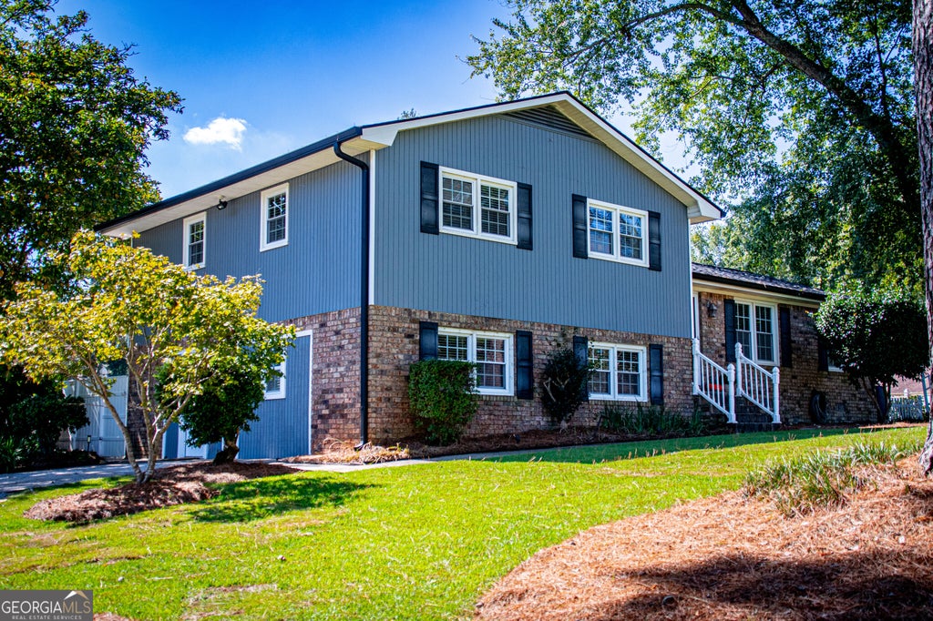 Photo of 105 Kathy Lane, Carrollton, GA 30117 (MLS # 10868933)