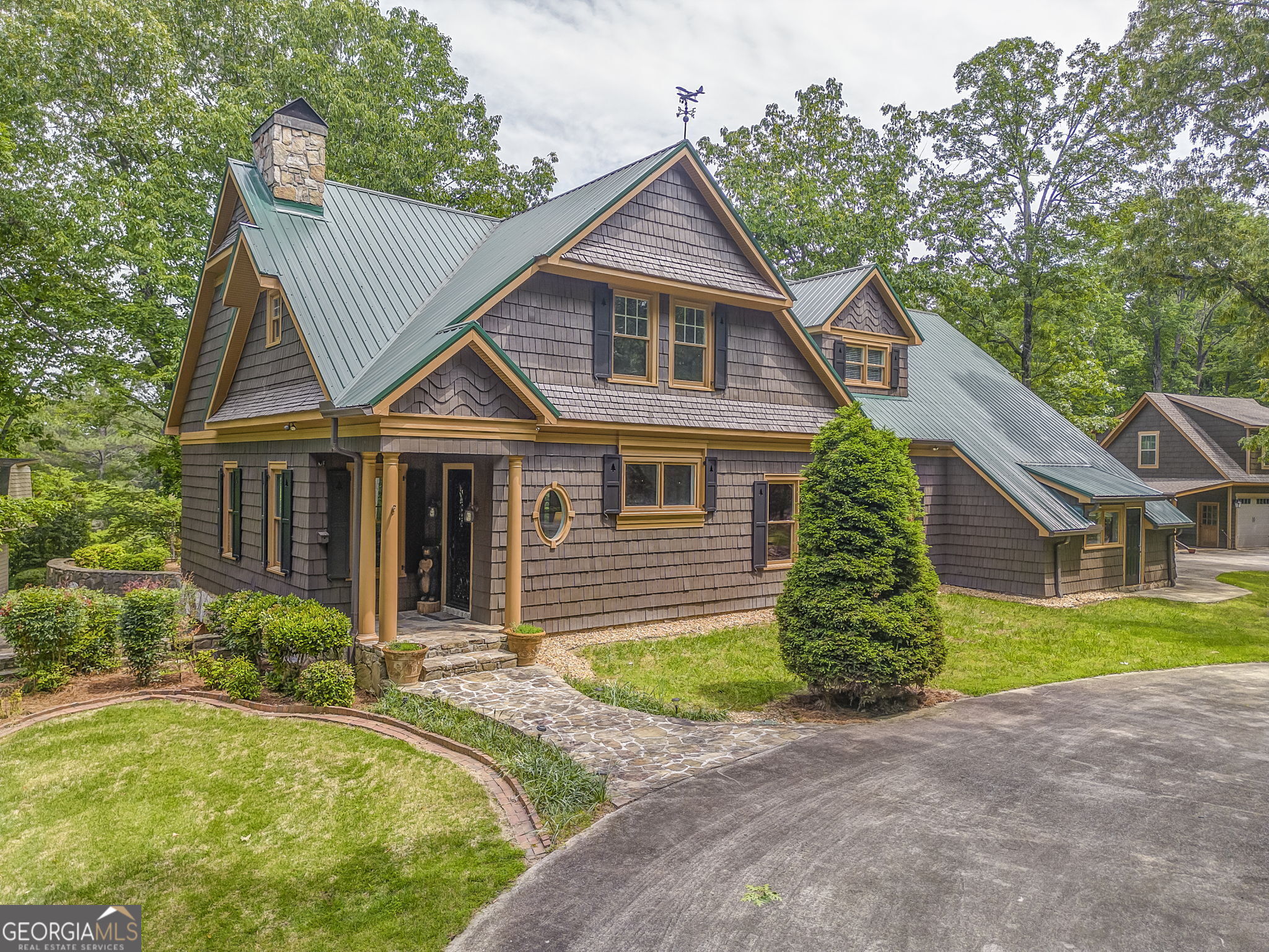 371 Stallion DR