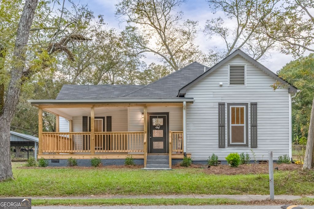 Photo of 453 Folk Avenue, Woodbury, GA 30293 (MLS # 10729116)