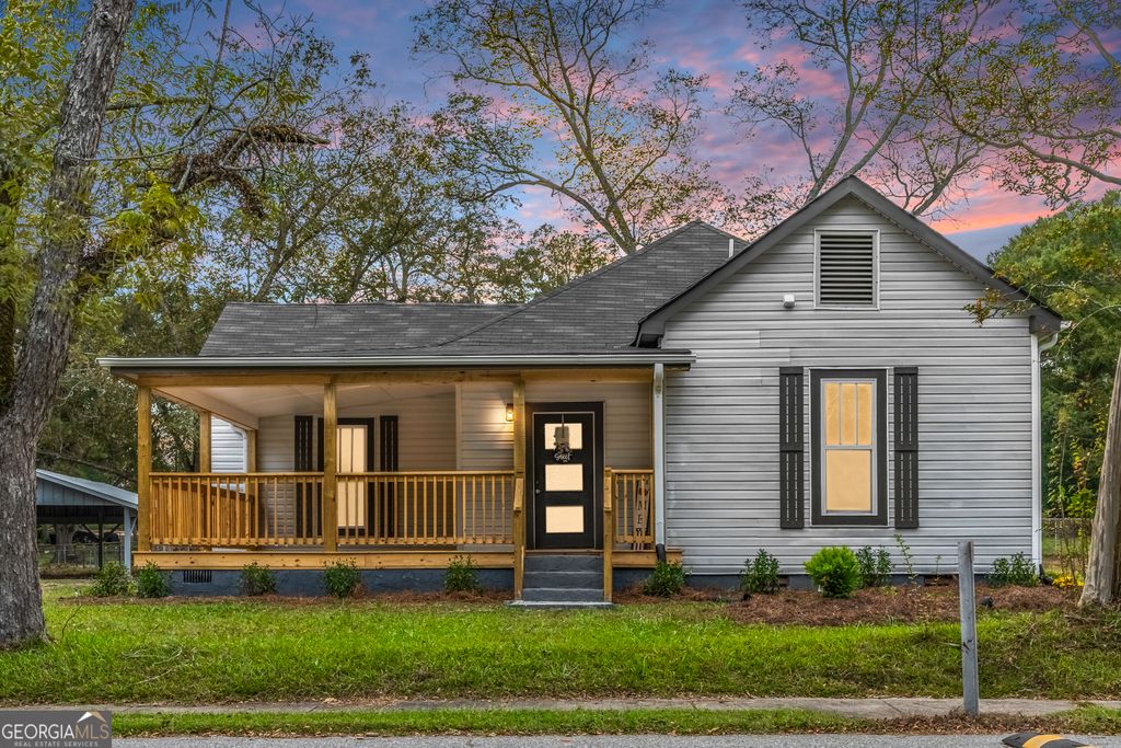 Photo of 453 Folk Avenue, Woodbury, GA 30293 (MLS # 10729116)