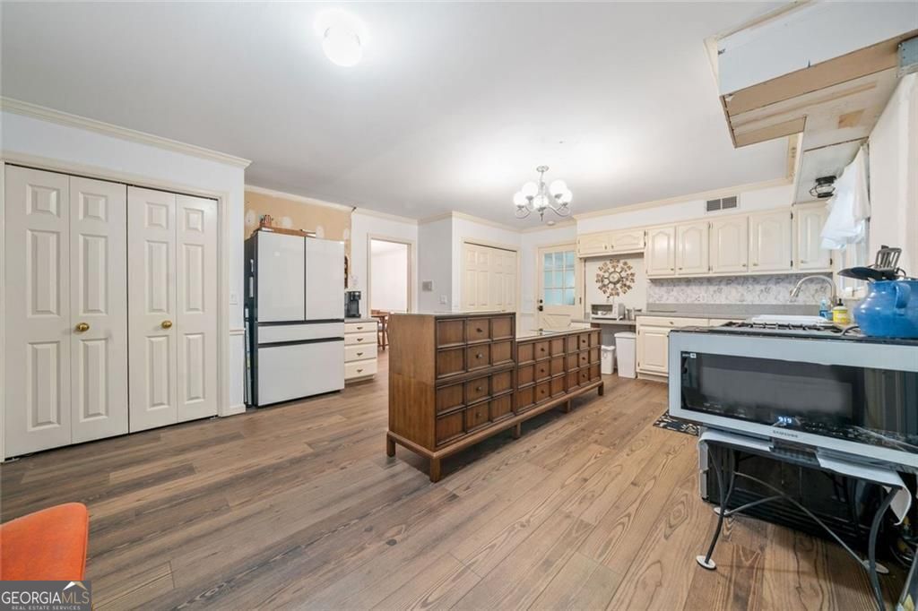 SUNSET HEIGHTS - Residential