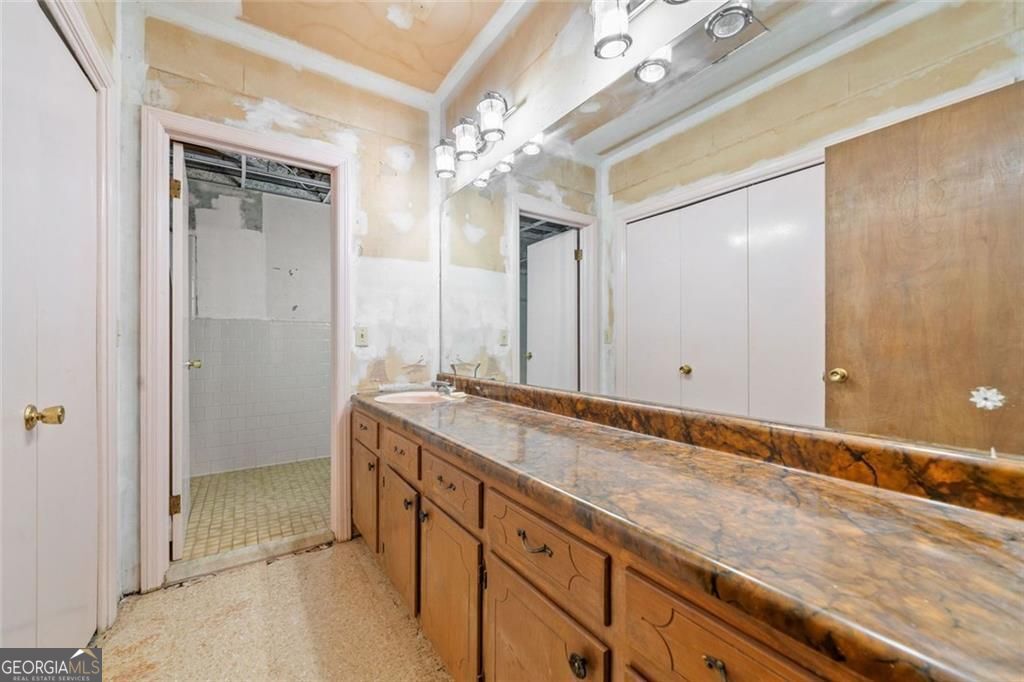 SUNSET HEIGHTS - Residential