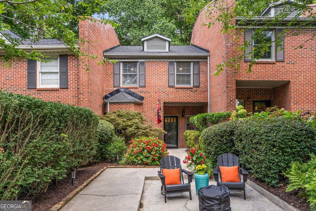 Photo of 617 Kimberly Lane NE, Atlanta, GA 30306 (MLS # 10711159)