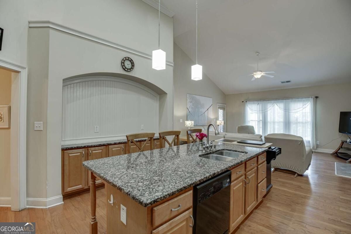 1560 Woodall TRCE
