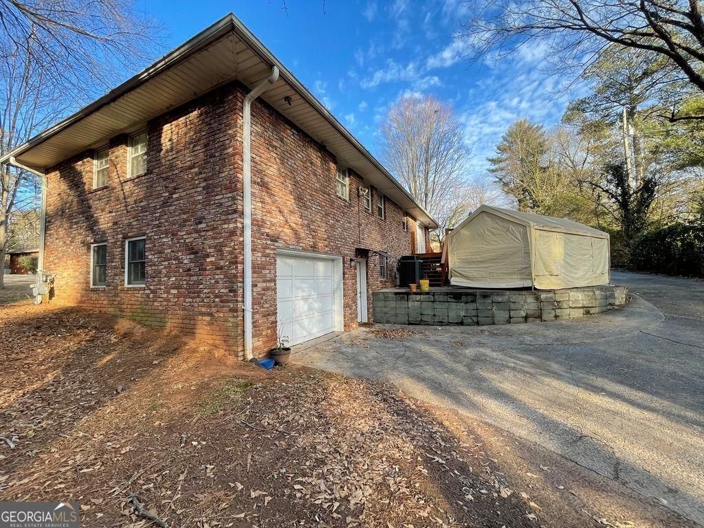 Photo of 2106 Pawnee Drive SE, Marietta, GA 30067 (MLS # 10741053)