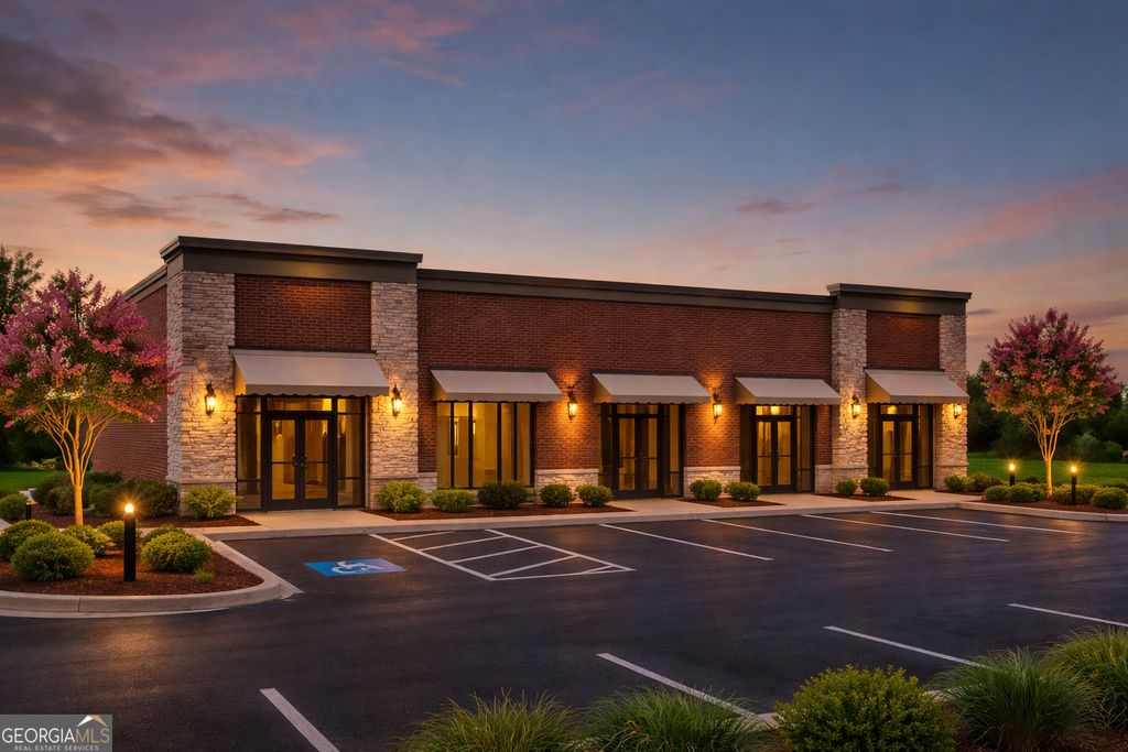 Photo of 2080 Bowman Park, Macon, GA 31210 (MLS # 10687976)