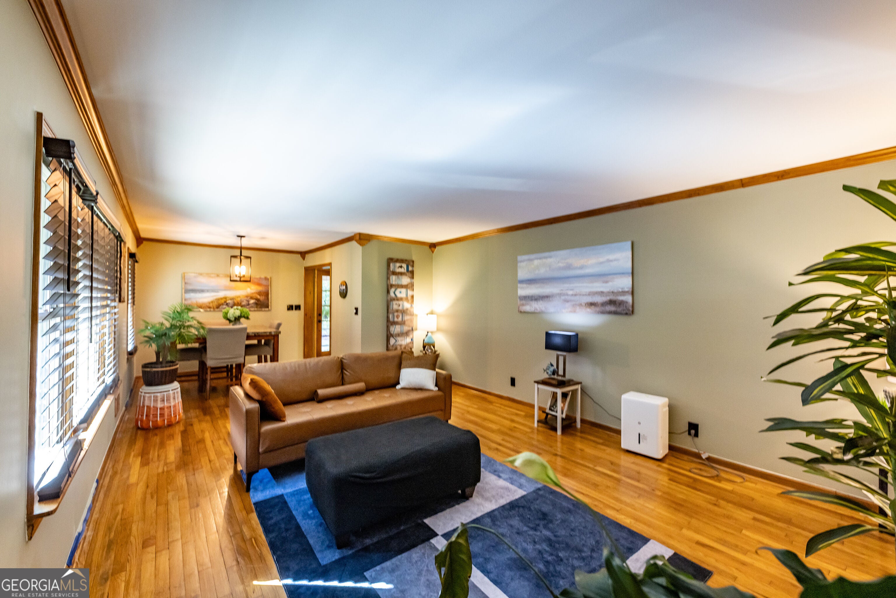202 Forrest AVE