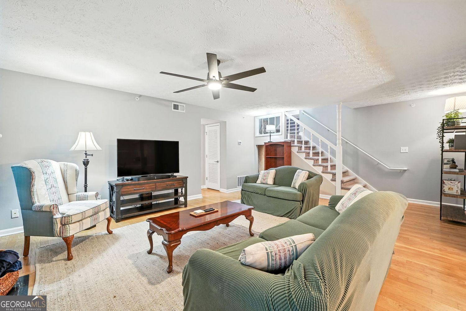 THE WILLOWS BY RIVER CONDOS - Residential