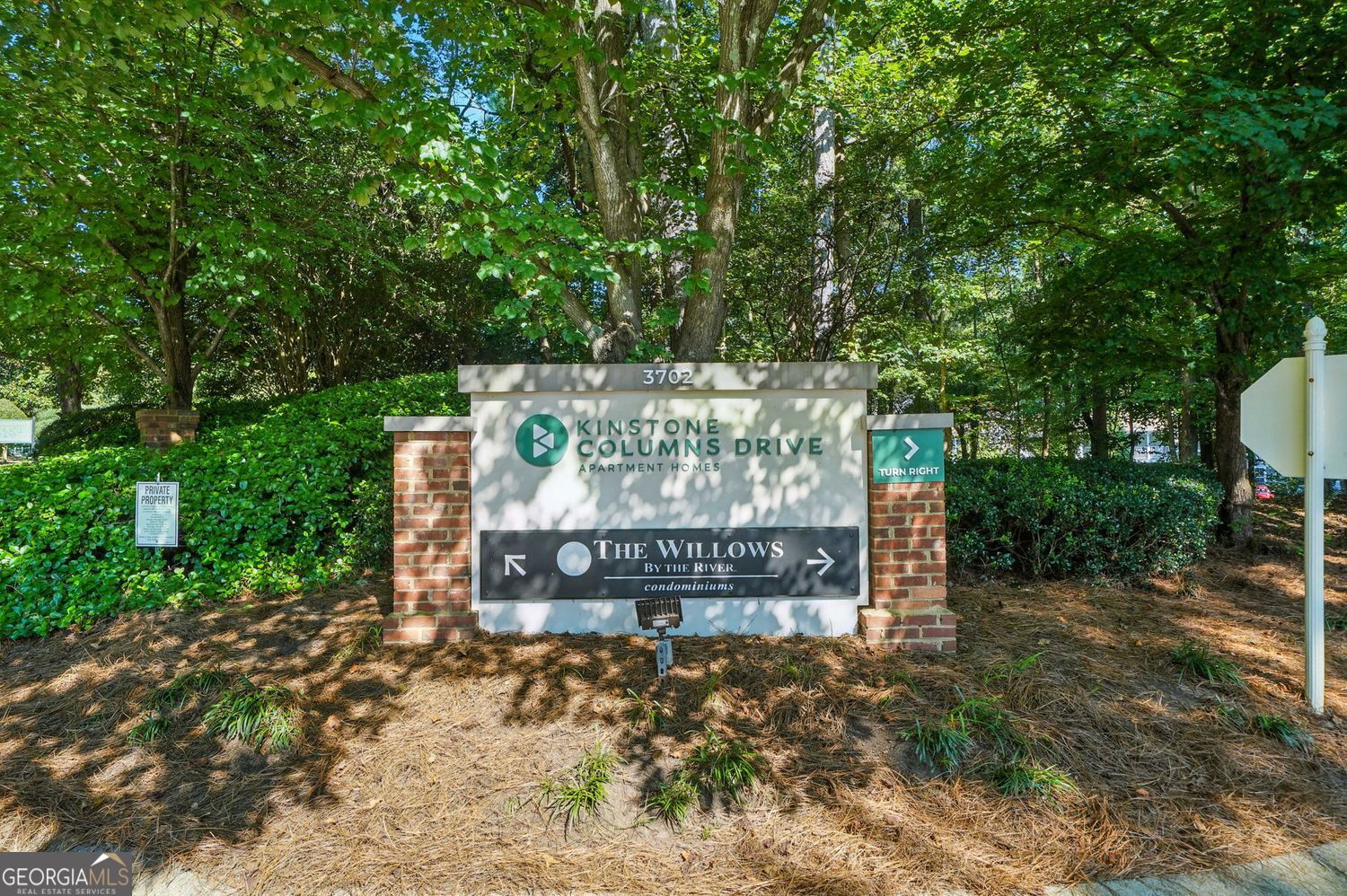 THE WILLOWS BY RIVER CONDOS - Residential