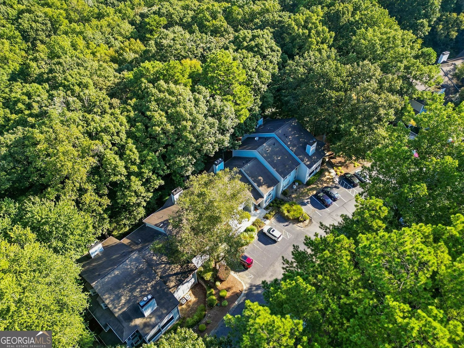 THE WILLOWS BY RIVER CONDOS - Residential