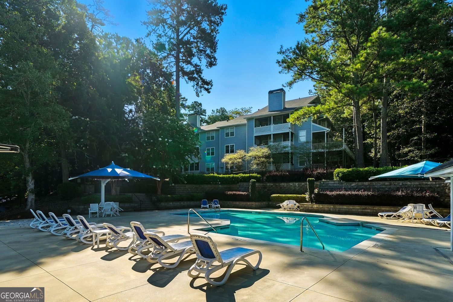 THE WILLOWS BY RIVER CONDOS - Residential