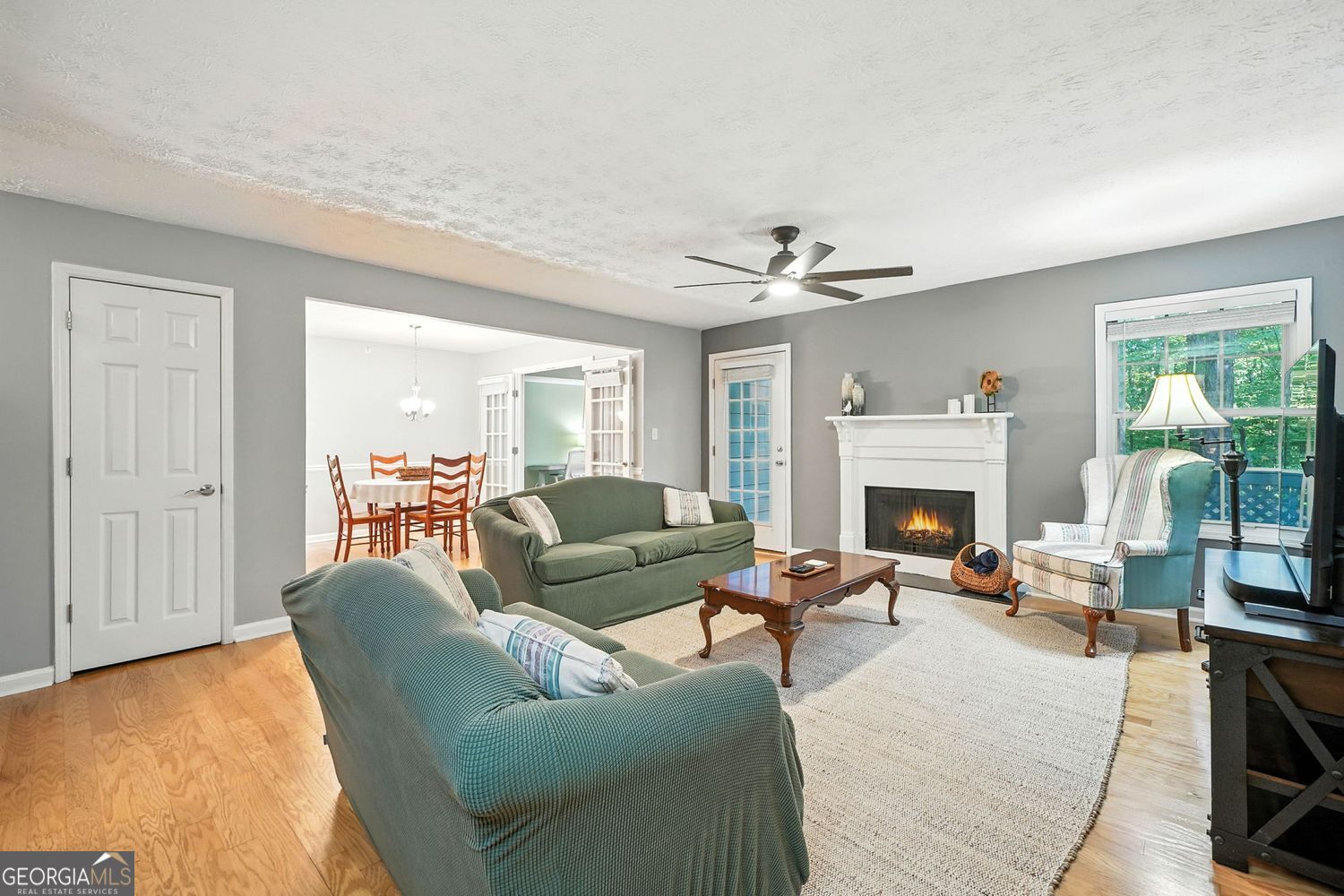 THE WILLOWS BY RIVER CONDOS - Residential