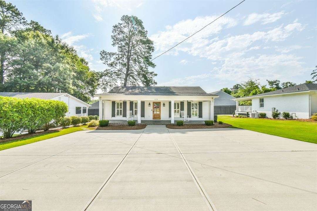 1058 Bertram RD
