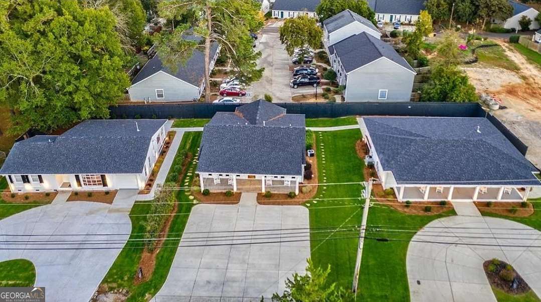 1058 Bertram RD