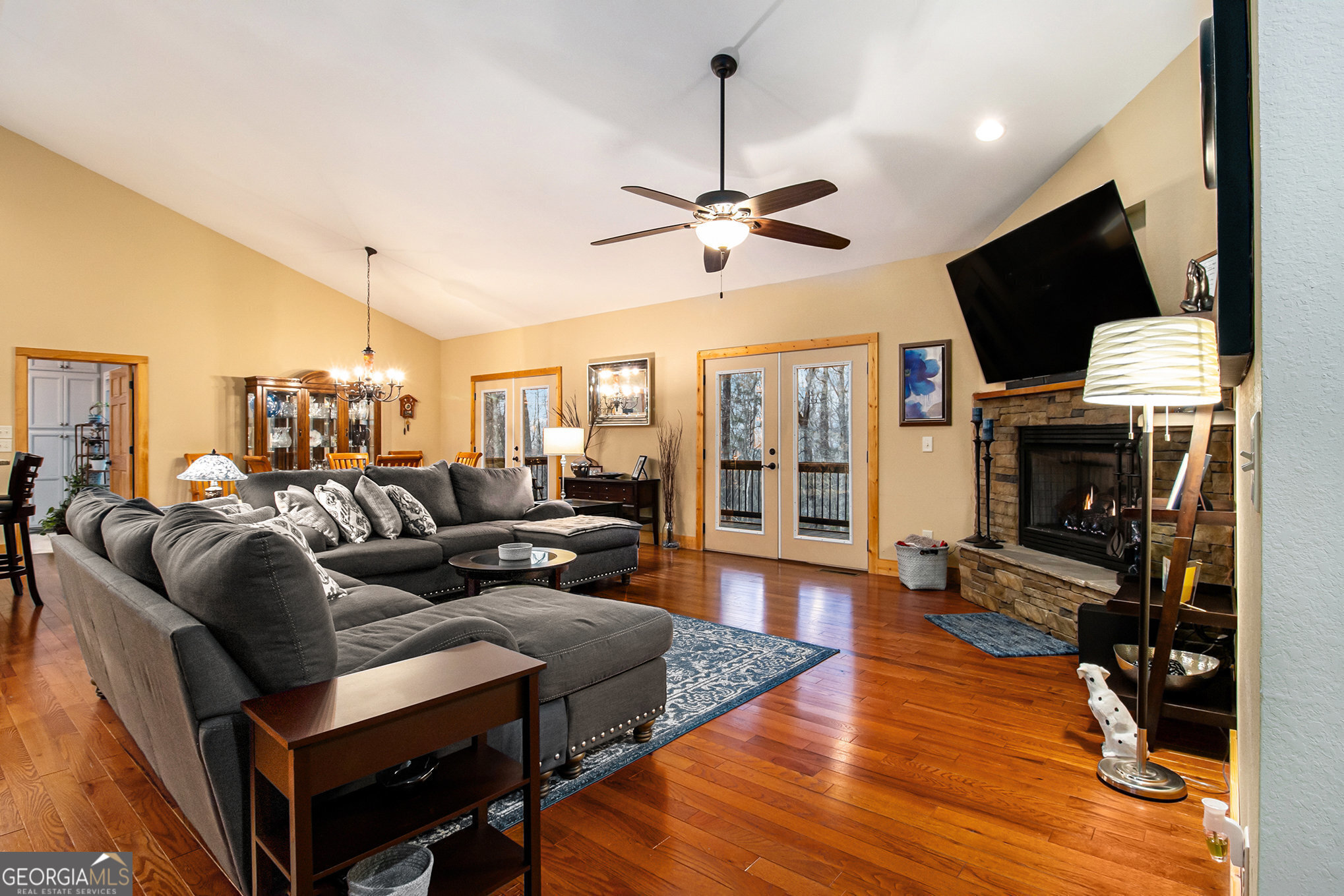 Cleveland, Georgia 30528, United States, 3 Bedrooms Bedrooms, ,3 BathroomsBathrooms,Residential,Pending,12264