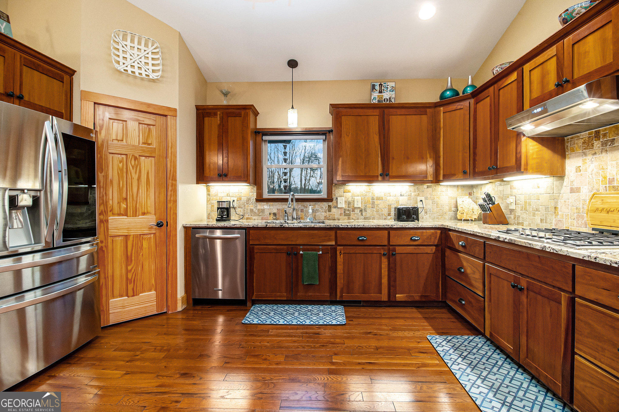 Cleveland, Georgia 30528, United States, 3 Bedrooms Bedrooms, ,3 BathroomsBathrooms,Residential,Pending,12264