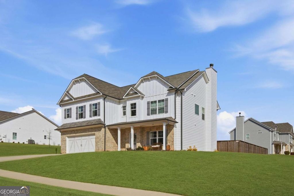 Photo of 1006 Mallard Point, Hoschton, GA 30548 (MLS # 10695422)