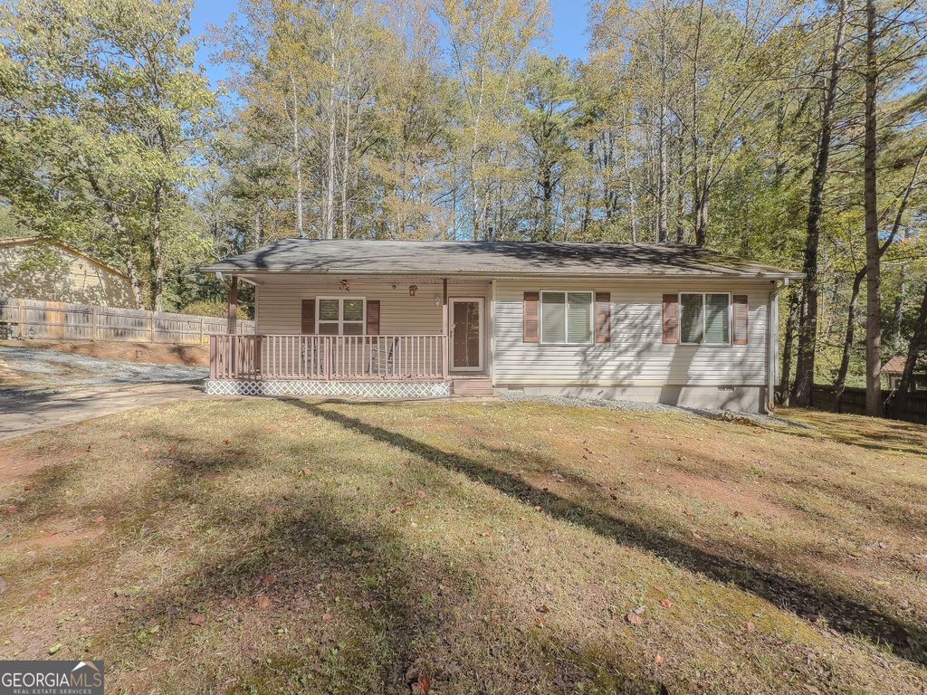 Photo of 580 Pineland Circle SW, Mableton, GA 30126 (MLS # 10764872)