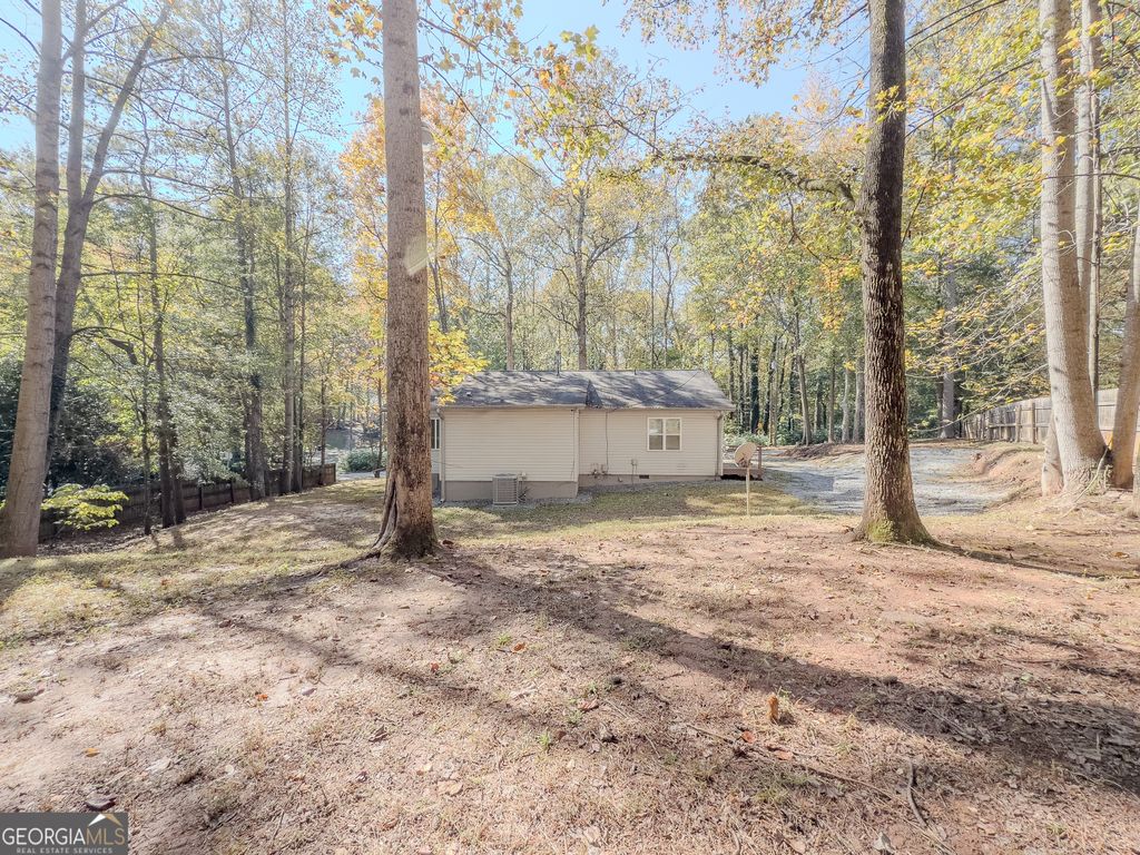 Photo of 580 Pineland Circle SW, Mableton, GA 30126 (MLS # 10764872)