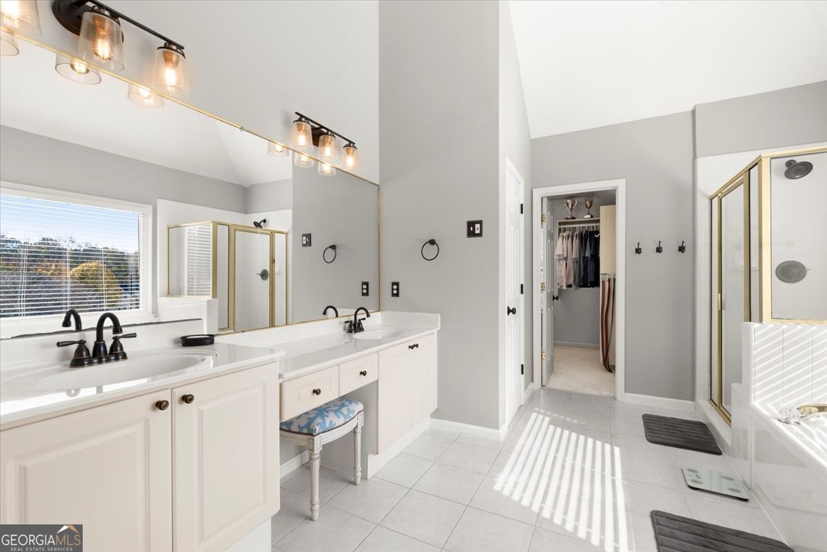 Oxford Lakes - Residential