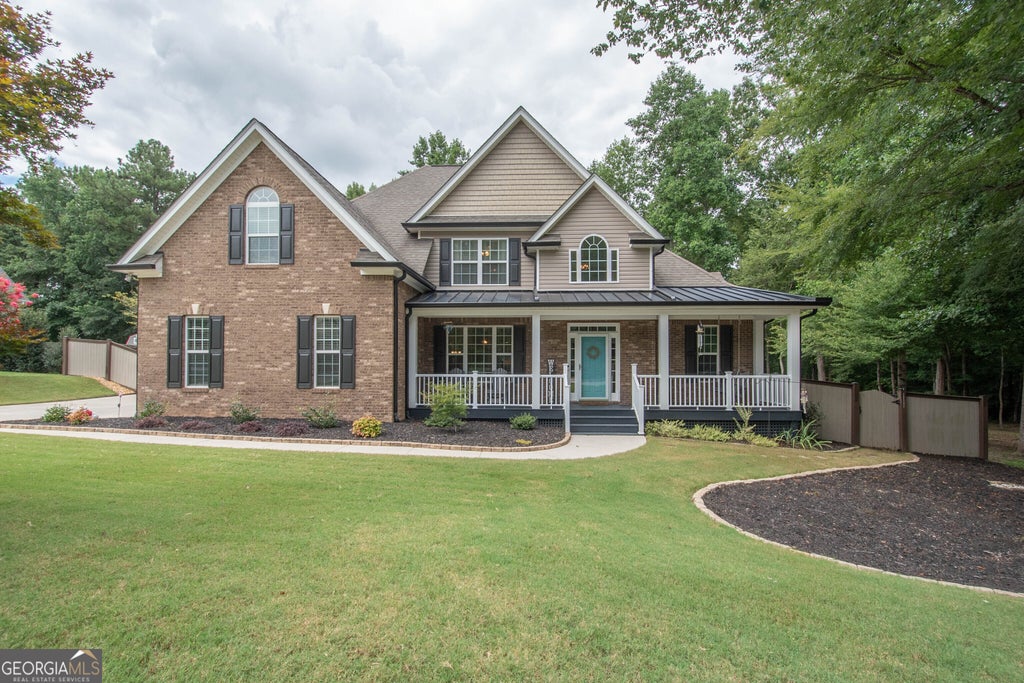 Photo of 140 Blue Heron Boulevard, Senoia, GA 30276 (MLS # 10818366)