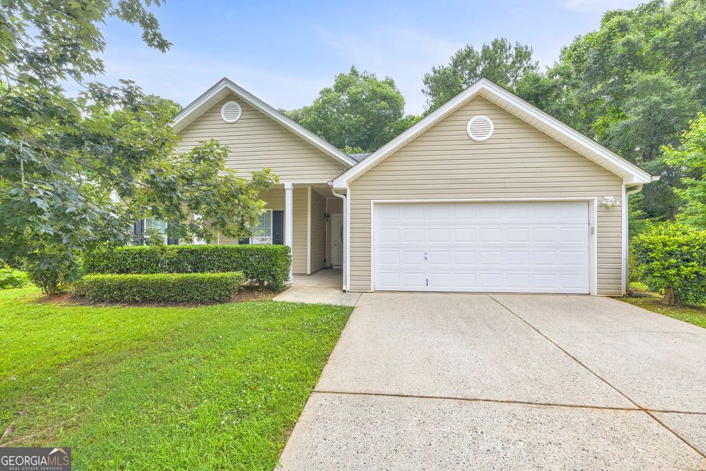 Photo of 1305 Manning Way, Monroe, GA 30656 (MLS # 10790200)