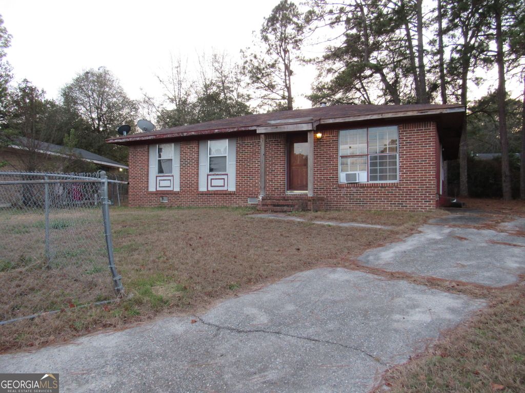 Photo of 3426 Lancing Court, Macon, GA 31217 (MLS # 10670039)