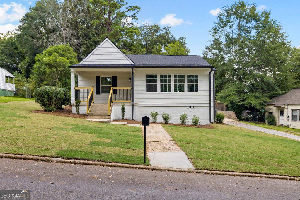 Photo of 103 Carden Street, Hogansville, GA 30230 (MLS # 10826725)
