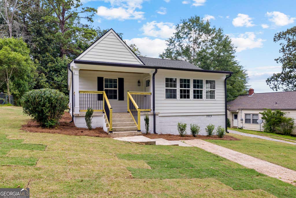 Photo of 103 Carden Street, Hogansville, GA 30230 (MLS # 10826725)