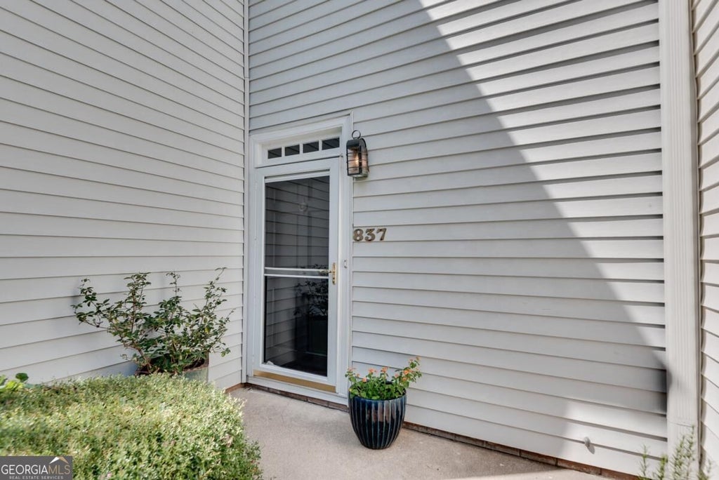 Photo of 837 Heritage Square, Decatur, GA 30033 (MLS # 10845000)