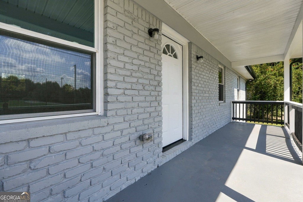 Photo of 1471 Holcomb Avenue, Atlanta, GA 30344 (MLS # 10854006)