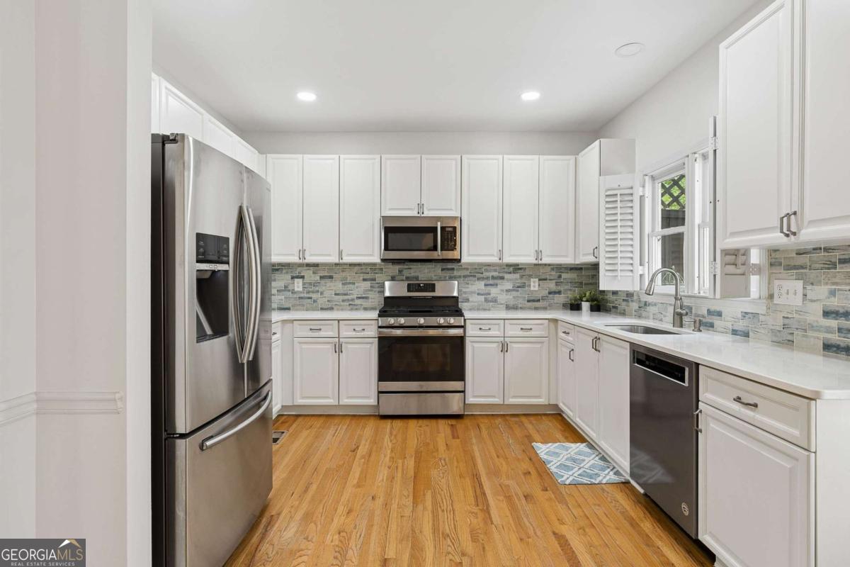 2141 Adams Overlook NW
