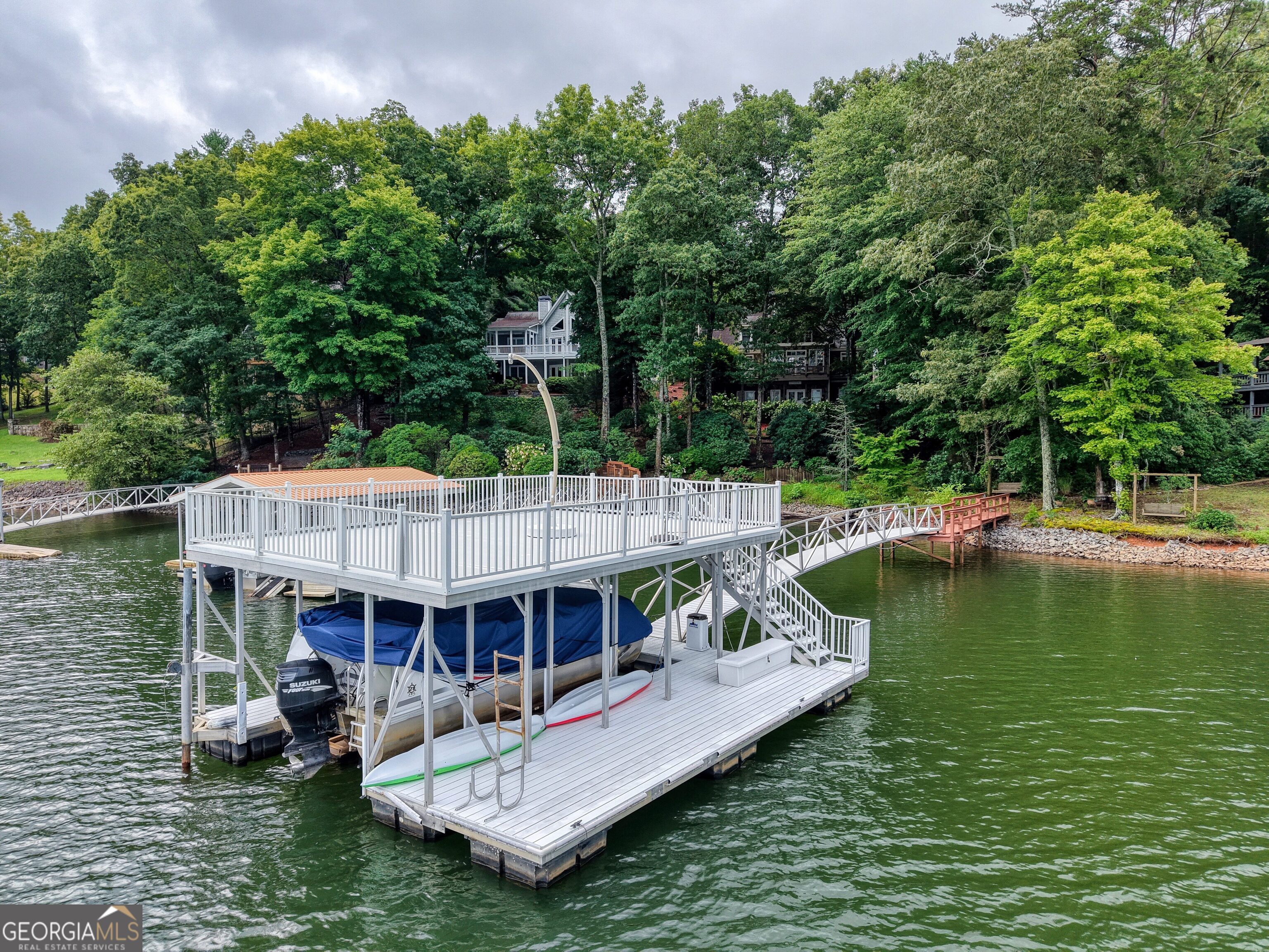 1295 Laurel LN