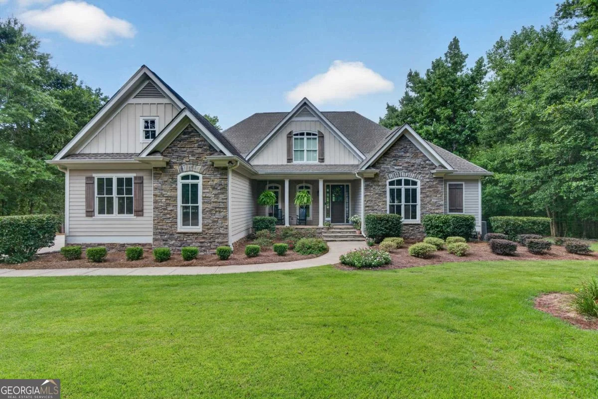 132 Country Lane