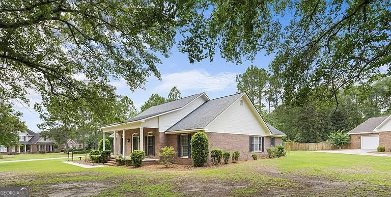 1009 Hunters Pointe DR